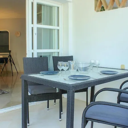 Appartamento 2 Bedroom Cozy In Mijas Fuengirola