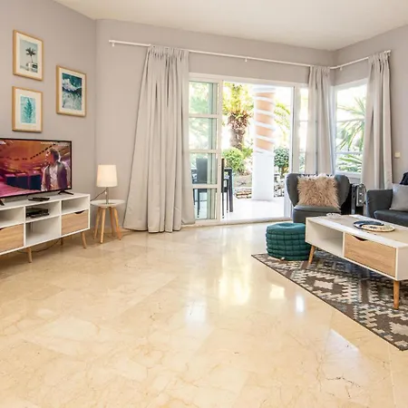 2 Bedroom Awesome In *
